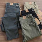 Kit 4 Calças Masculina em Sarja + 2 Jaquetas Premium Reversível Bege/Preta. Brinde Carteira + Relógio Exclusivo